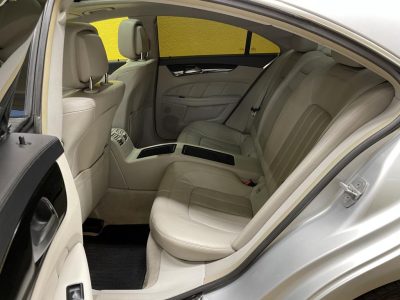 Mercedes-Benz CLS 350 CDI Aut. + ILS + Navi + Nahat + Harman Kardon + Keyless Go + BT audio/puhelin - Sunbiili
